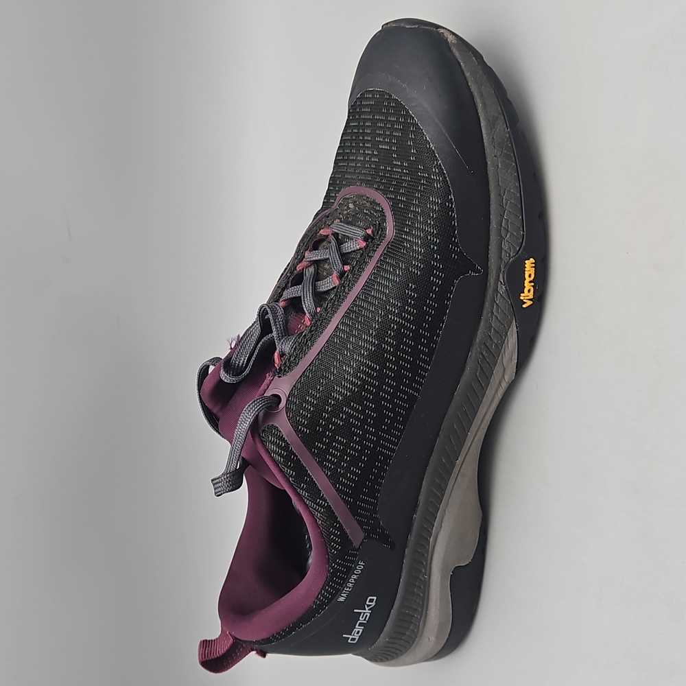 Dansko Mesh Makayla Women’s Hiking Shoe Sneaker Black Purple Women 37 US 6.5 7